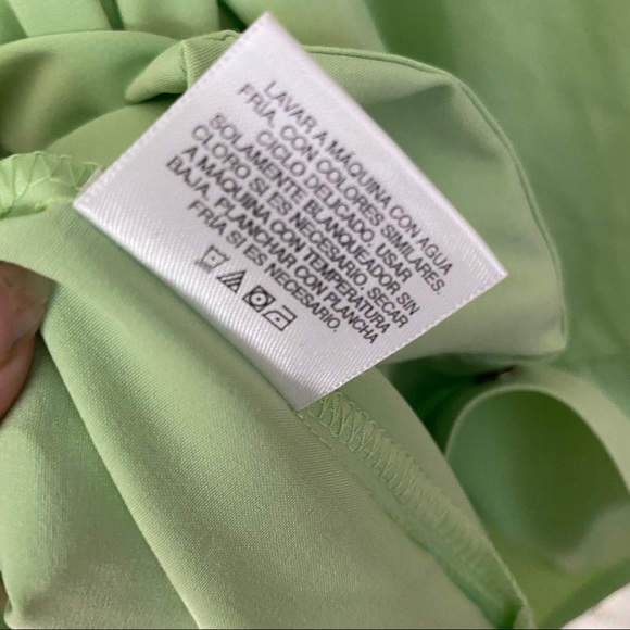 Covington Woman Lime 3/4 Sleeve Snap Front Shirt - Picture 13 of 14